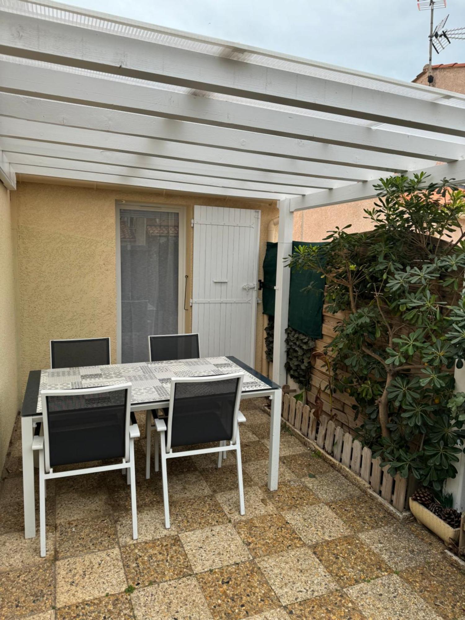 Maison Tout Confort, Bord De Mer Avec Parking Prive جرْويسا المظهر الخارجي الصورة